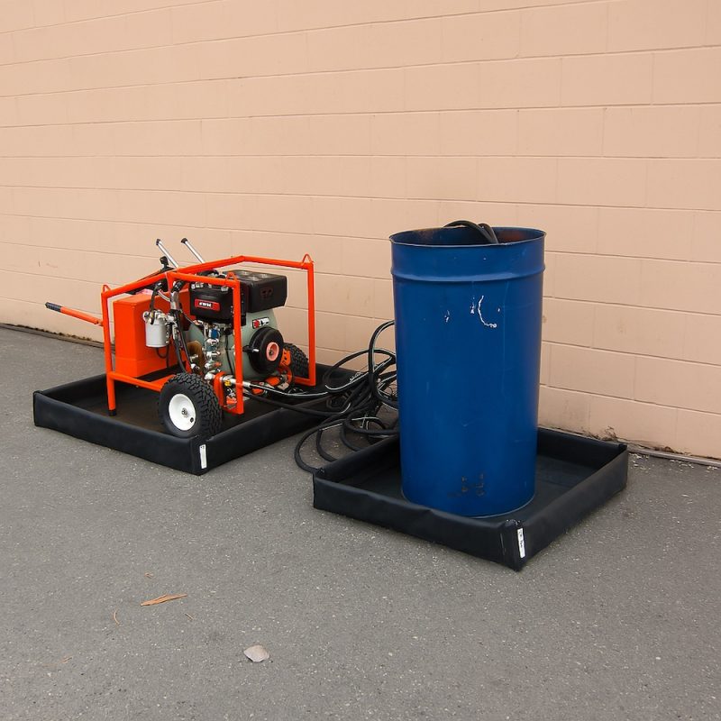 <font color="#294c85"><b>PSP200-1003</b></font><br>Foam Side Wall Spill Berm, 18" x 18" x 4", 19 L Capacity